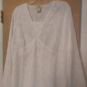 NWOT TravelSmith sheer white blouse, embroidery detail, size: 1X